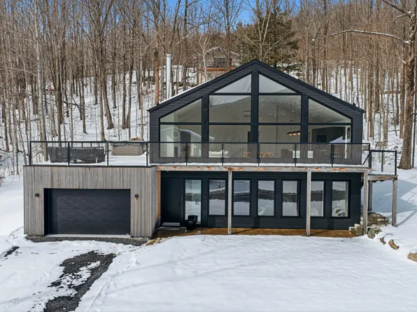 434 Chemin Du Plateau, Sutton, QC J0E 2K0