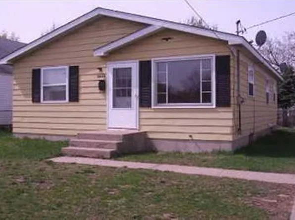 3445 Michael Ave SW, Wyoming, MI 49509