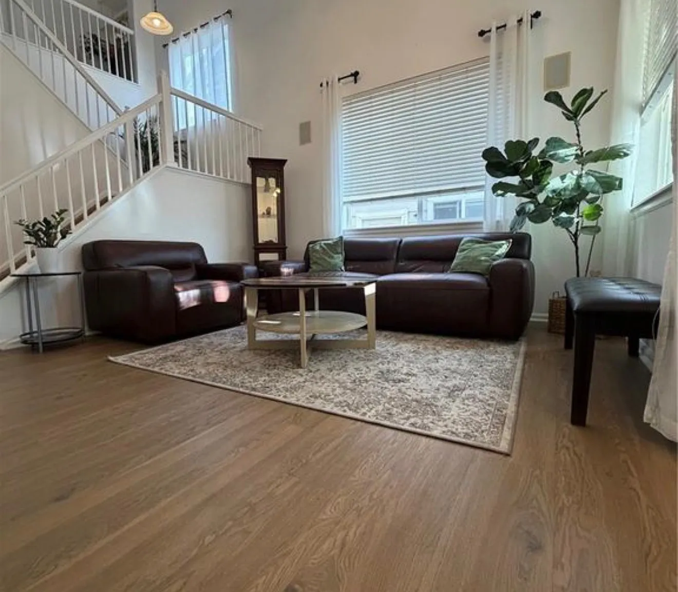 3 bed, 2.5 bath, 1620 sqft, $2,800 — Photo 4