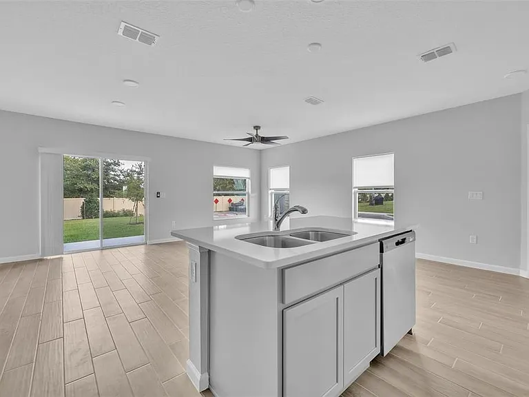 2827 Narcoossee Commons Way — Photo 12