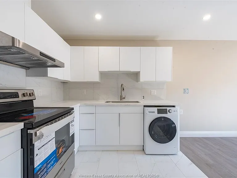 912 Hall Ave — Photo 13