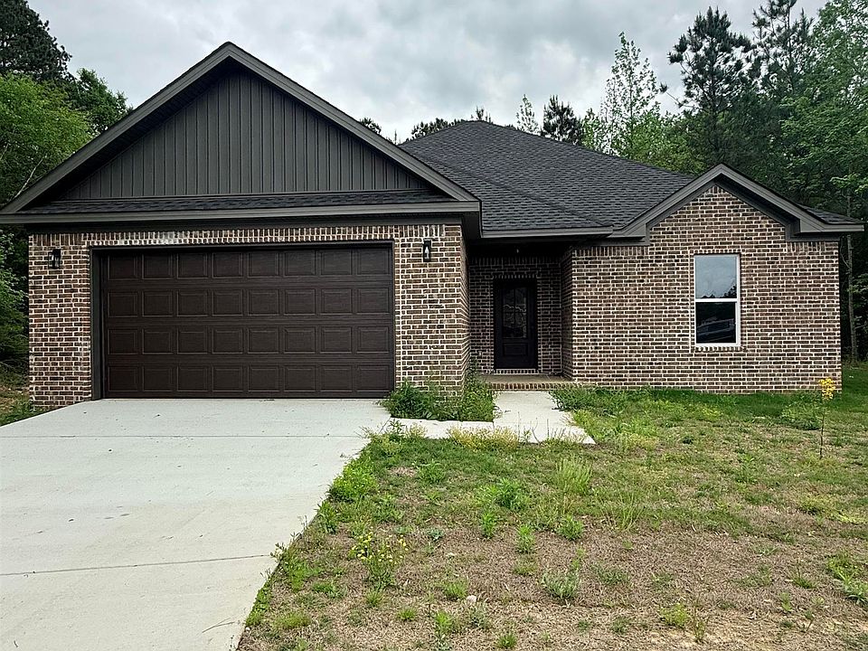 1st image of 370 Meadow Creek Dr