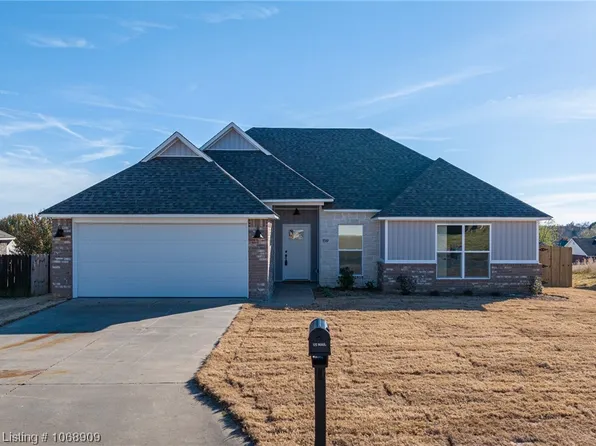 159 Pine St, Greenwood, AR 72936