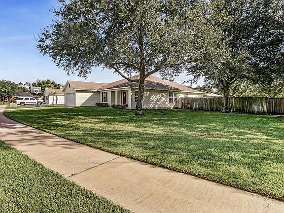 3rd image of 11285 Belmont Oaks Dr