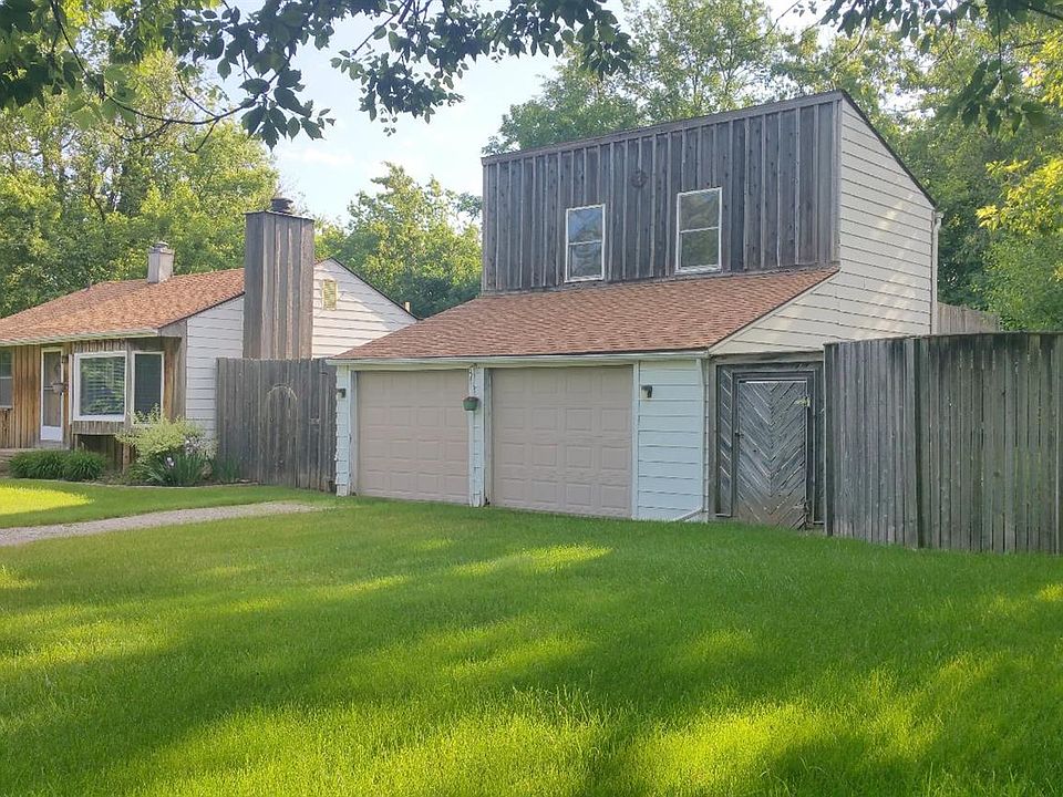 1st image of 3090 Cherry Tree La