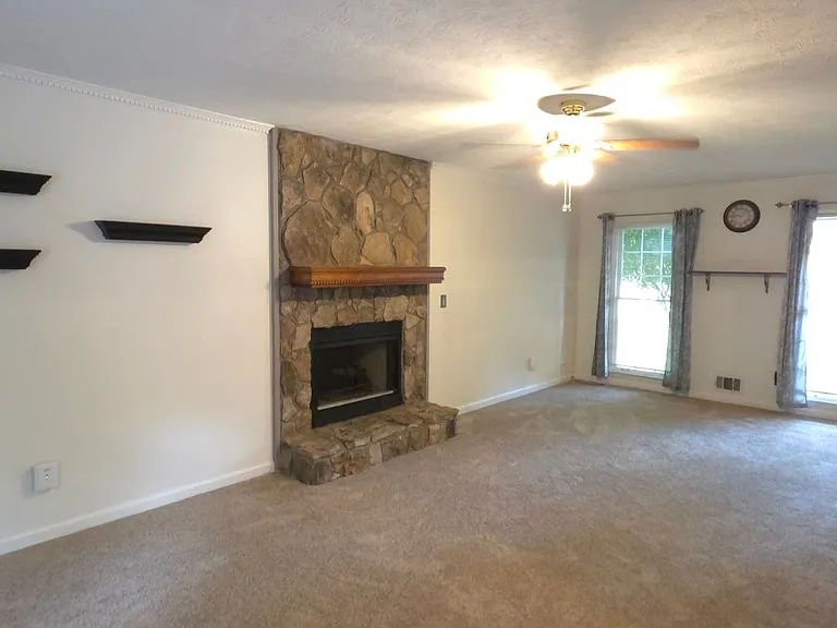 4910 Gold Mine Dr — Photo 4