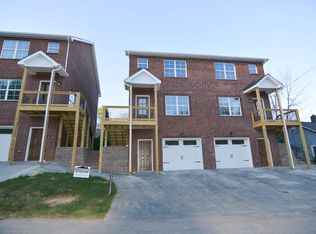 121 W Washington St, Clarksville, TN 37040