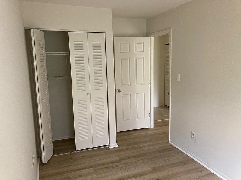 1729 Ascot Way #B — Photo 14
