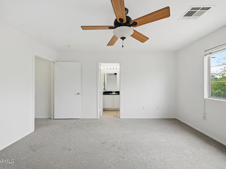 21862 N 40th Pl — Photo 11