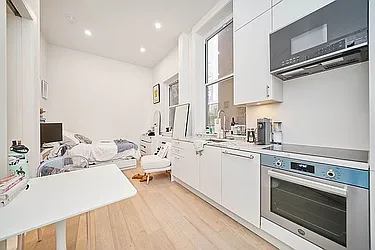 Rented by Living New York