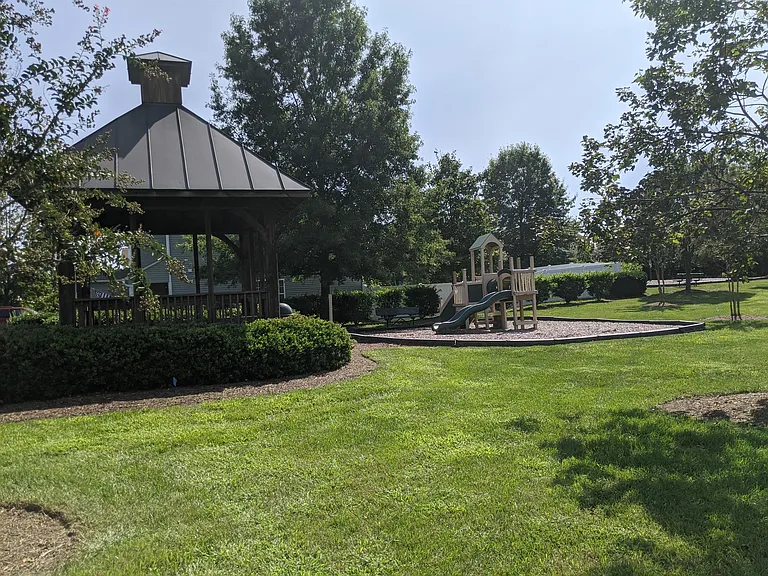 4804 Rockport Dr — Photo 18
