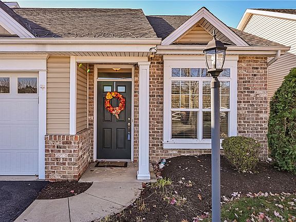 4th image of 1022 Coronet Ln