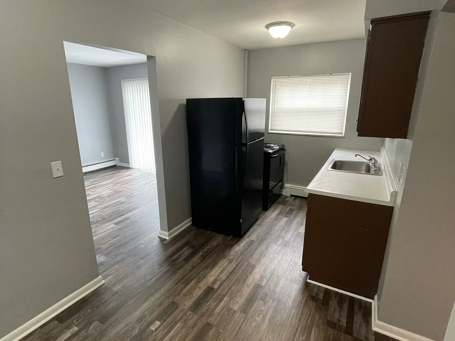 813 Rosemont Avenue — Photo 2