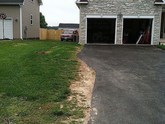 3rd image of 1006 Julian Dr