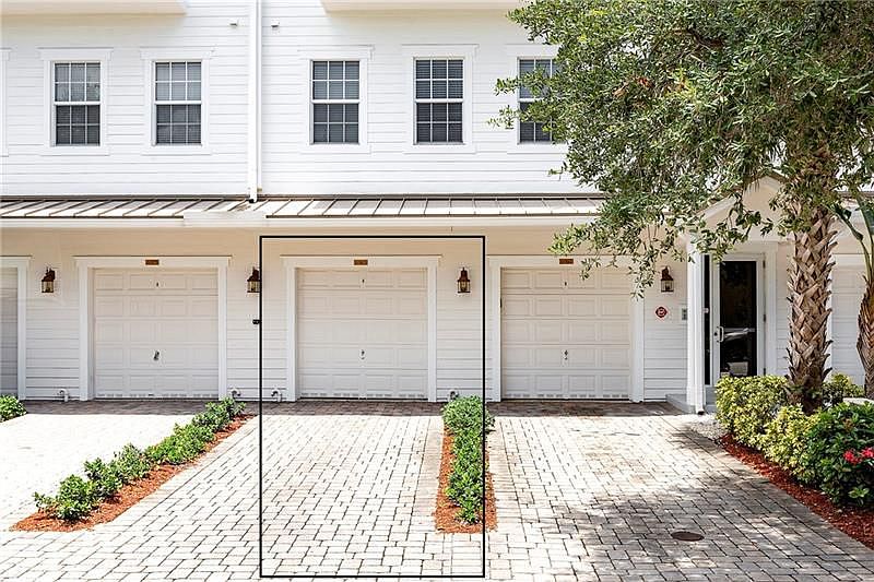 1st image of 6907 Lakeside Cir N