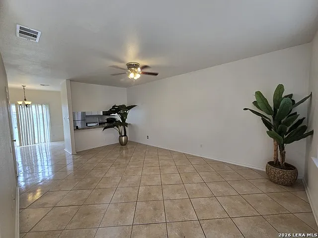 1803 White Magnolia — Photo 11