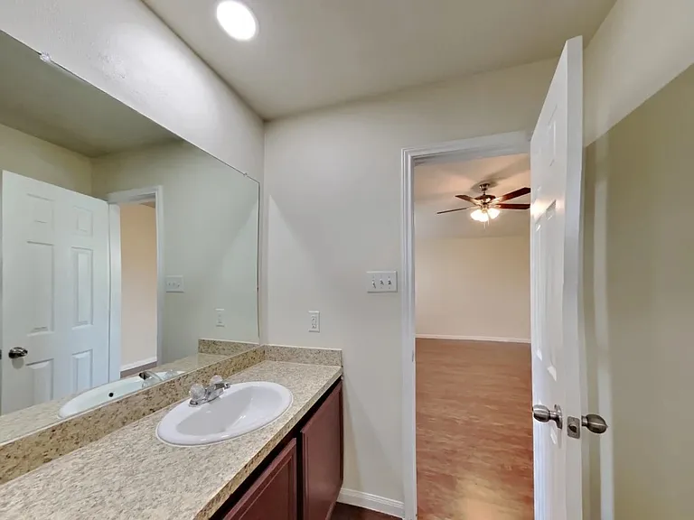 12622 Mountain Daisy Rd — Photo 4
