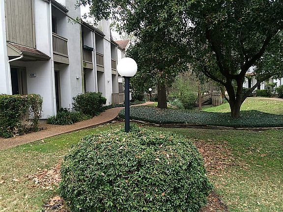2nd image of 2100 Tanglewilde St APT 489