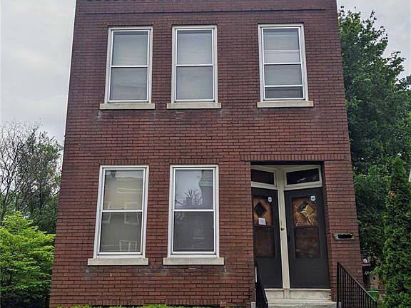 2nd image of 1036 Theobald St