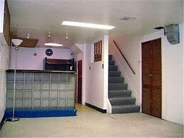 Finished Basement with wet bar