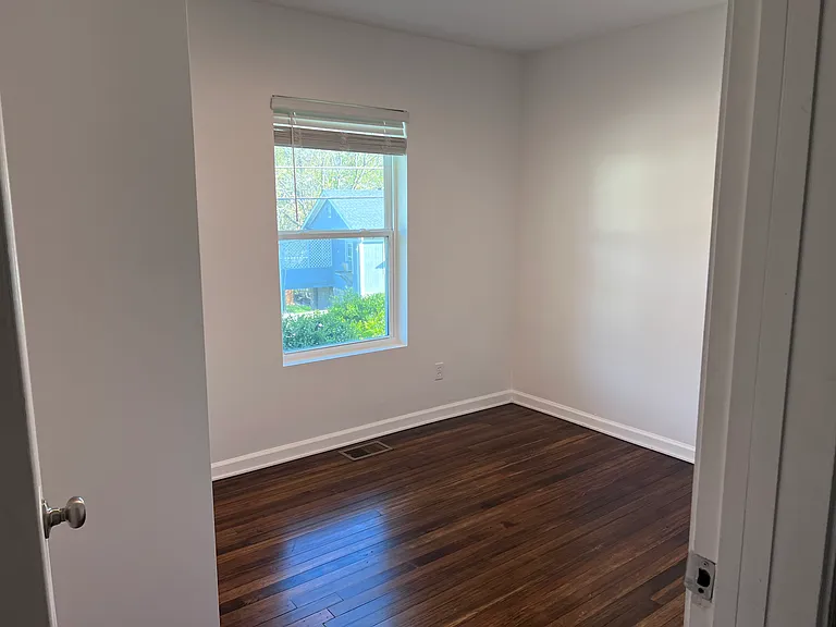 673 N Main St — Photo 15