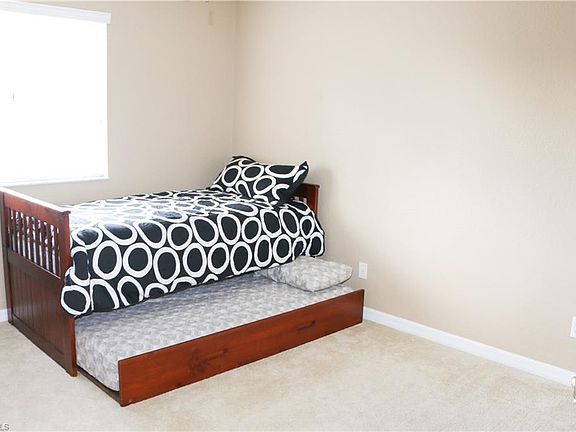 3rd image of 3143 Antica St