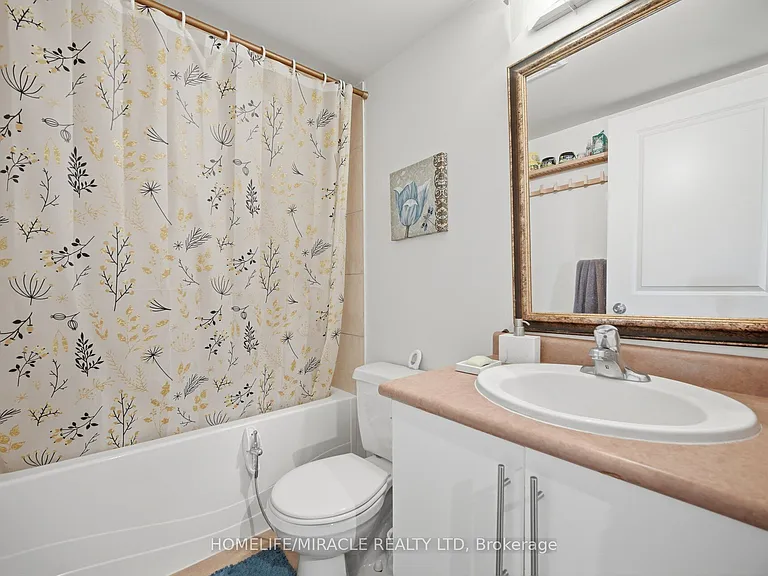 8 Rosebank Dr #8 — Photo 30