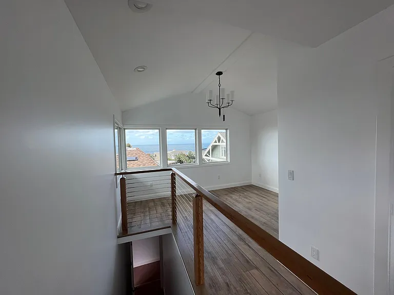 2742 S Coast Hwy — Photo 27