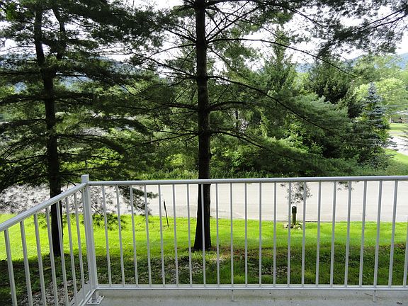 5th image of 16 Morgan Dr