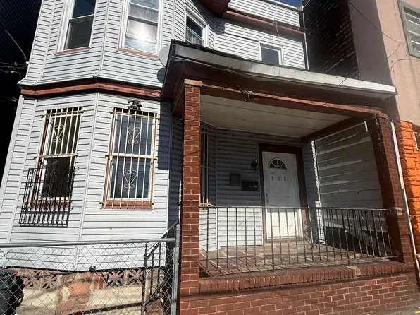 818 Communipaw Ave #1, Jersey City, NJ 07304