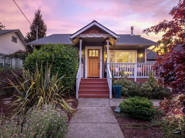 1222 NW Washington Blvd, Grants Pass, OR 97526