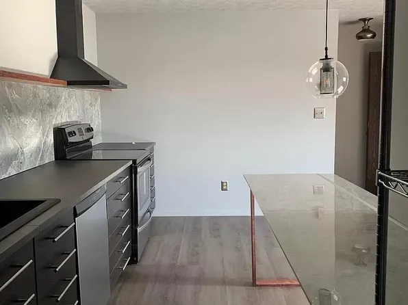 38 Marshall Ave, Akron, OH