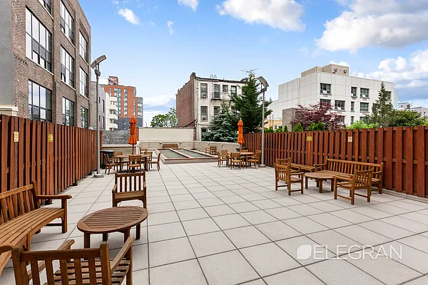 Rented by (Legacy) Elegran | media 18