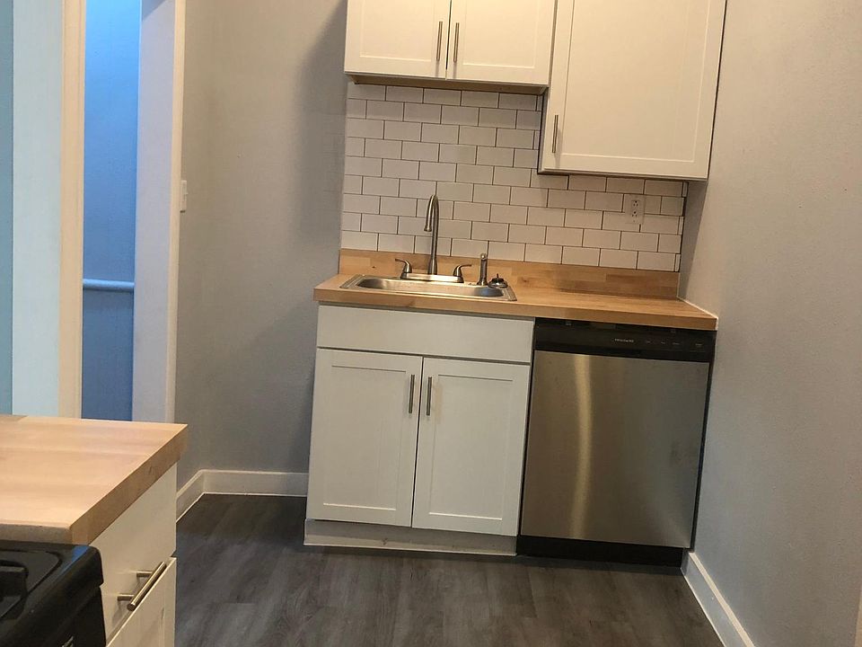 1st image of 608 Burnet Ave #2