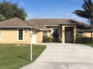 1525 SW Abingdon Ave, Port Saint Lucie, FL 34953