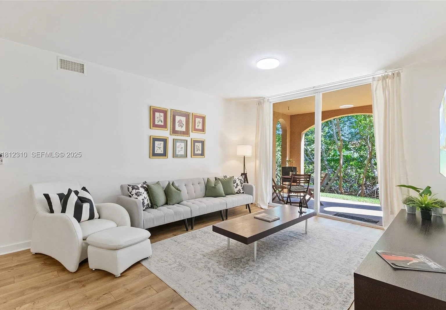 2 bed, 1180 sqft, $3,500 — Photo 3