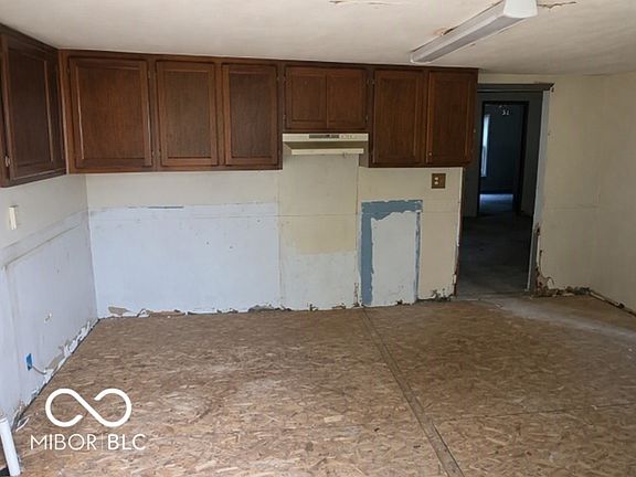 5th image of 4012 State Road 252