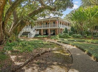 200 Fountain St, Mandeville, LA 70448