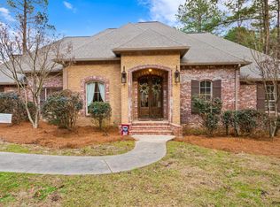 151 Cornerstone Rd, Hattiesburg, MS 39402