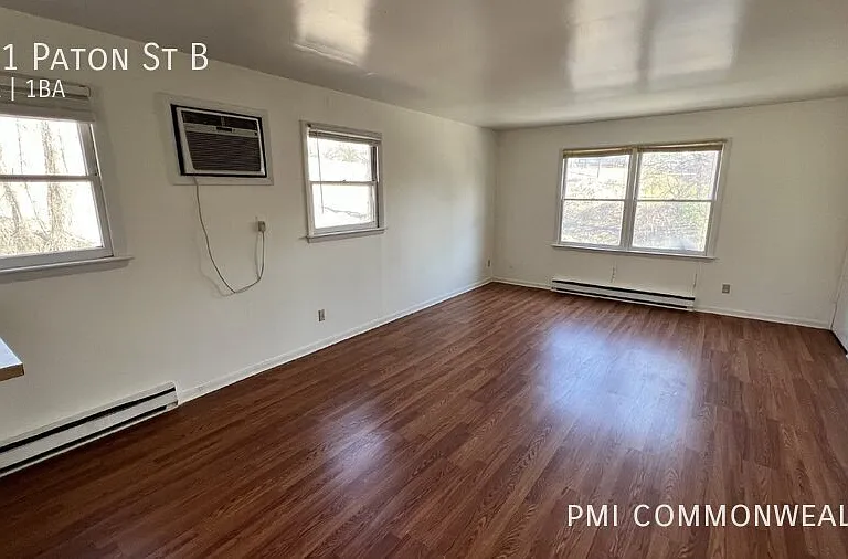 301 Paton St #B — Photo 6