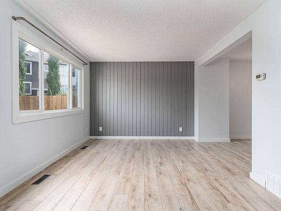 5th image of 5 McLeod Pl NW