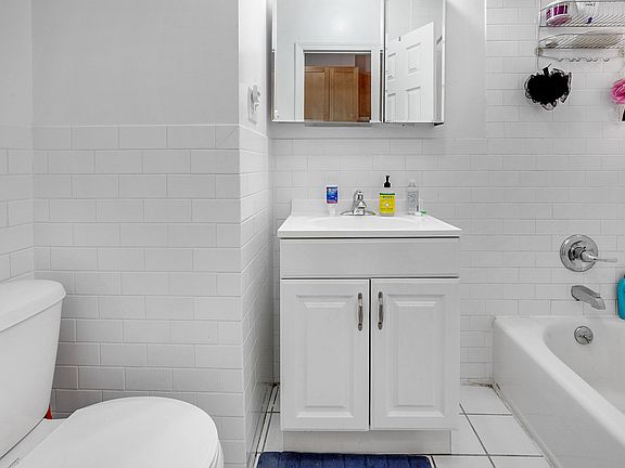 4th image of 442 E 78th St APT 2C