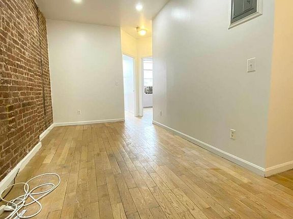3rd image of 225 E 28th St #4B