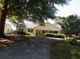 438 Brookstone Dr, Lagrange, GA 30241