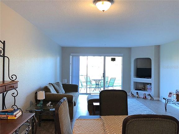 2nd image of 14049 Fairway Island Dr APT 112
