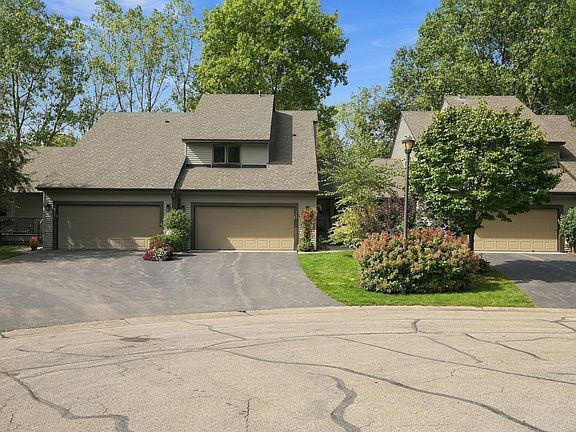2nd image of 3683 Widgeon Way