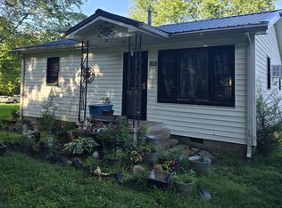514 Wilkie St N, Mc Ewen, TN 37101
