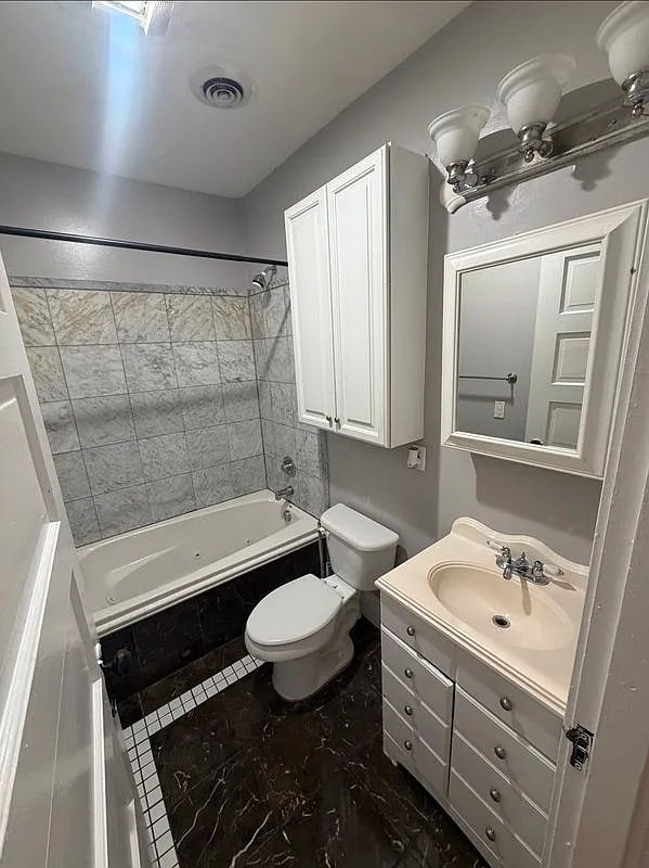 1 bed, 1.0 bath, 1100 sqft, $1,200 — Photo 4