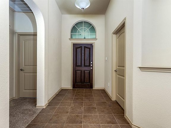 3rd image of 1433 Zanna Grace Way