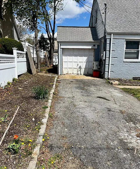 Walton St — Photo 30
